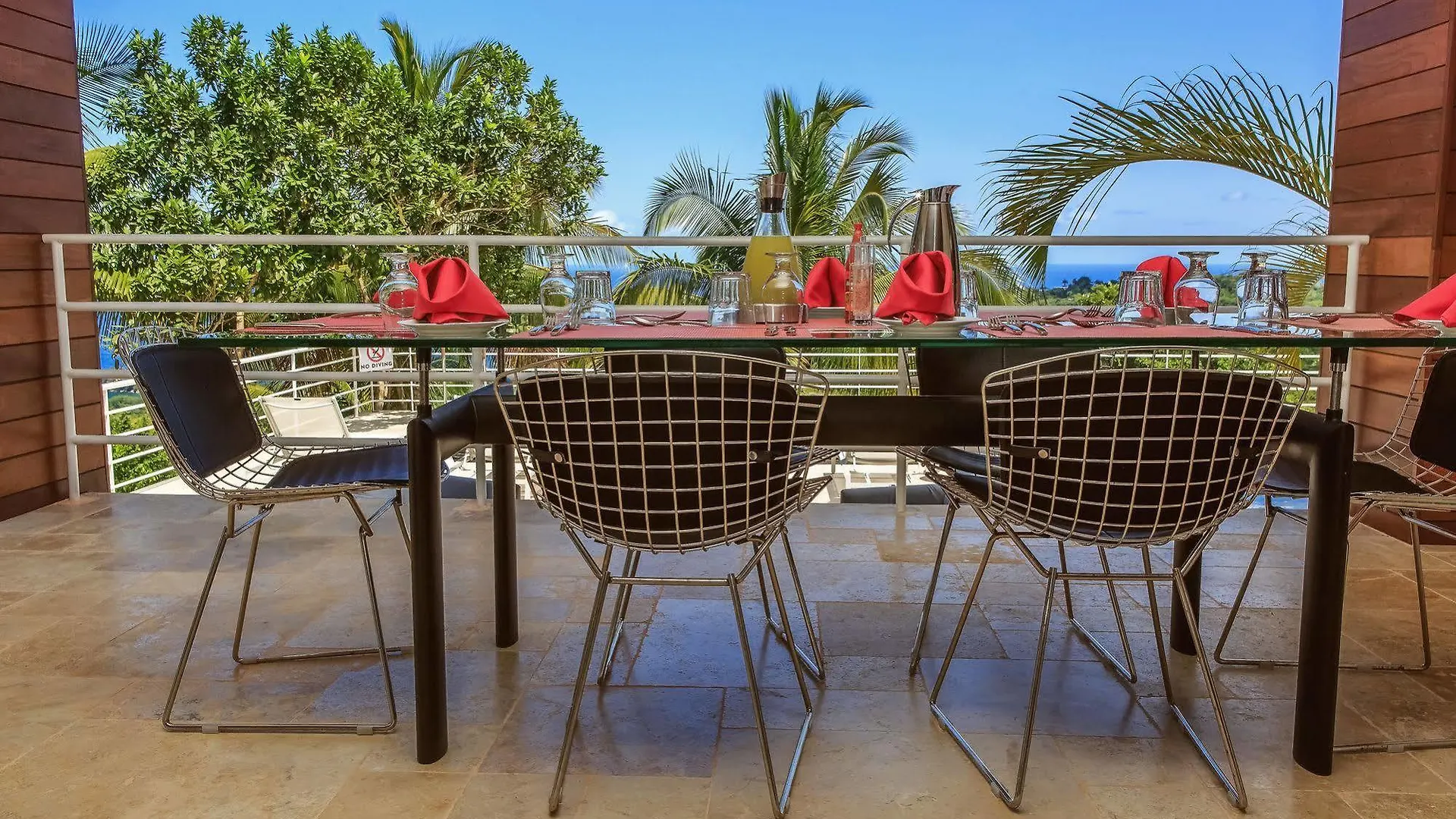 Cocosan Villa Drapers